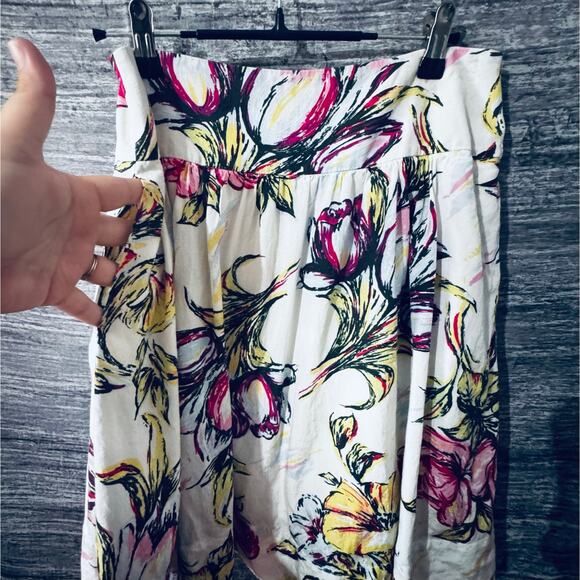 CAbi #469 Floral Afternoon in the Garden A Line Skirt Pleated White Women Size 2 - Picture 11 of 13